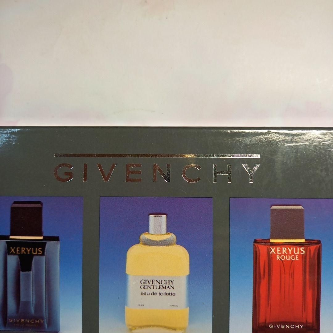 幻想的 ◇希少 GIVENCHY パルファム ミニチュア ボトルセット 未使用