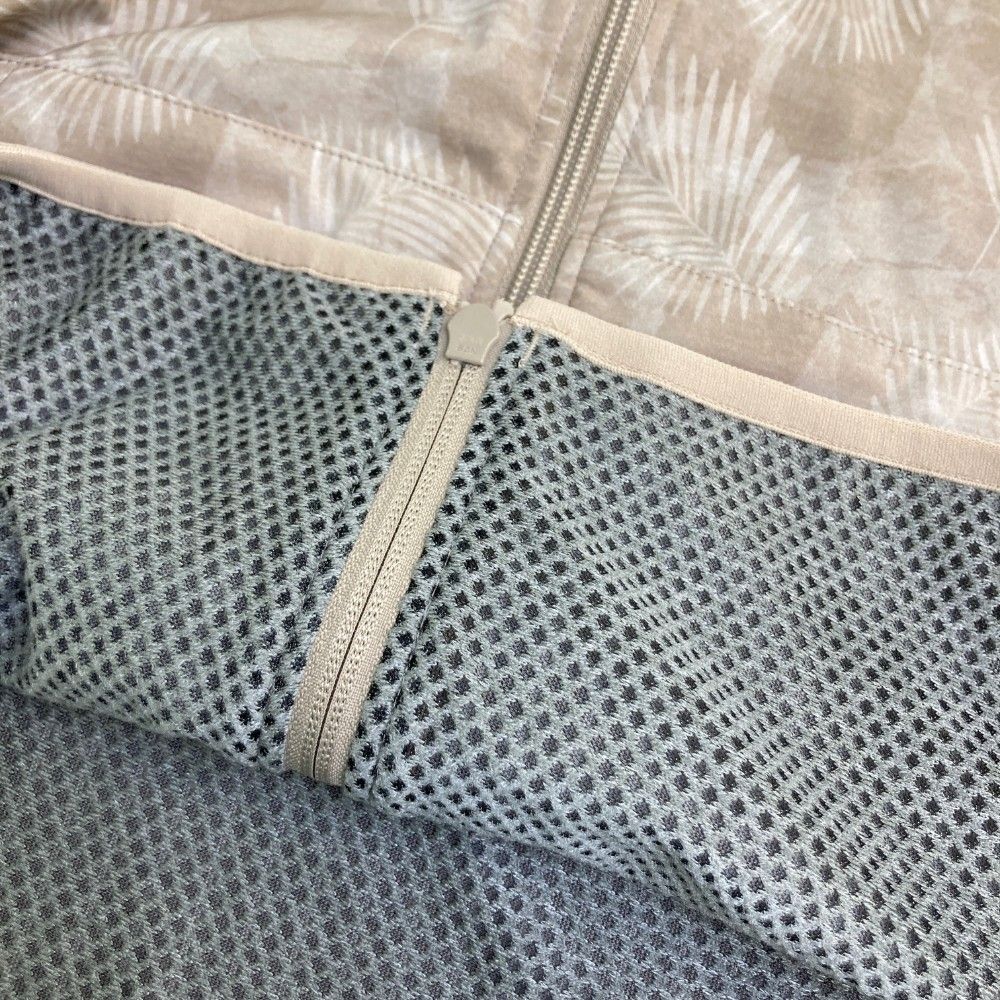 新品未使用　adress co アドレス　パーカー サイズ：L TRAVIS MATHEW トラビスマシュー ジャケット 総柄