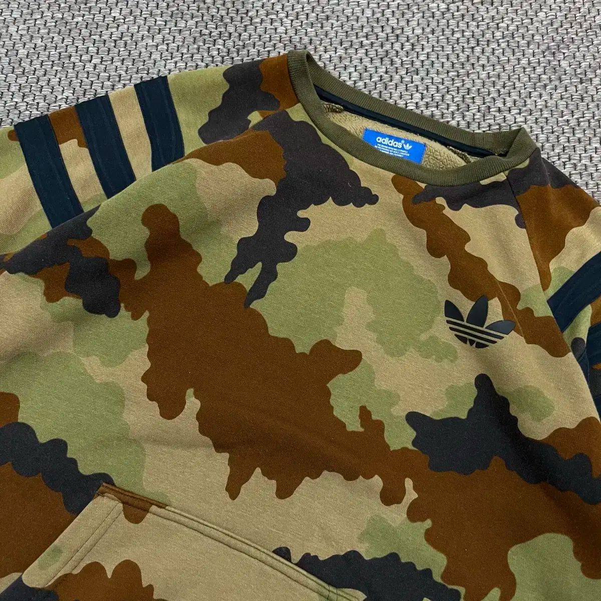 adidas(アディダス) カモフラ フィット クルーネック スウェットシャツ