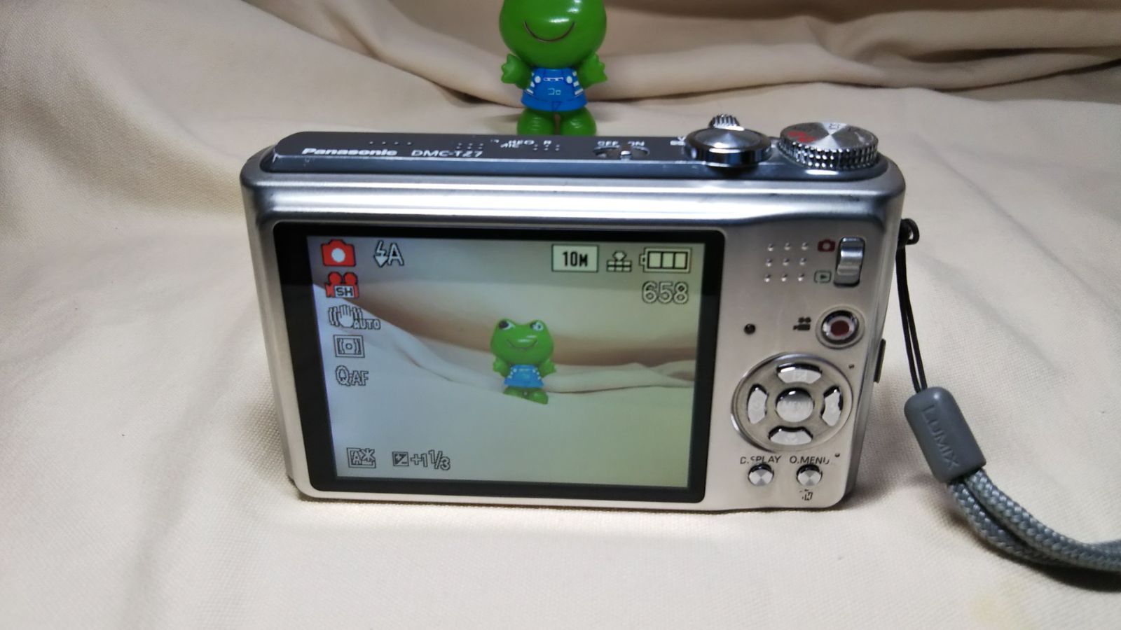 カメラ Panasonic LUMIX DMC-TZ7 コンパクトデジタルカメラ