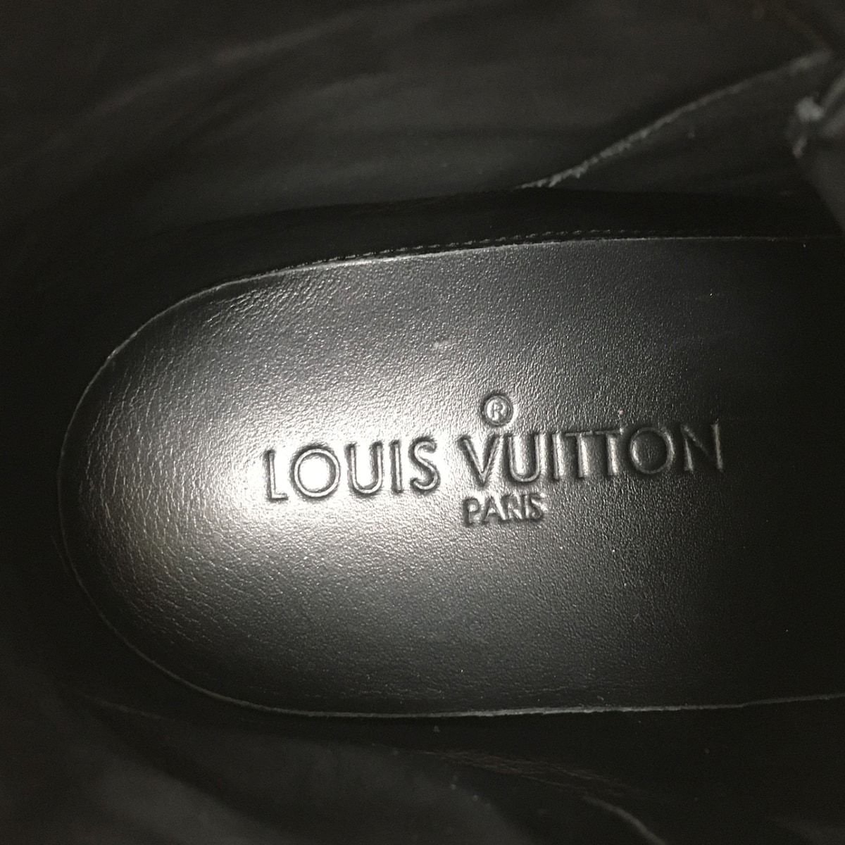 LOUIS VUITTON(ルイヴィトン) スニーカー 37 レディース - 黒 型押し加工/インソール取外し可/ハイカット スエード×レザー