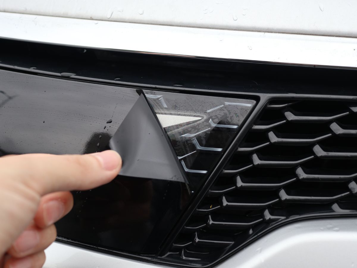 Tint+カット済エンブレム スモークフィルム(ブラックスモーク 5％)130マークX GRX130/GRX133/GRX135 後期