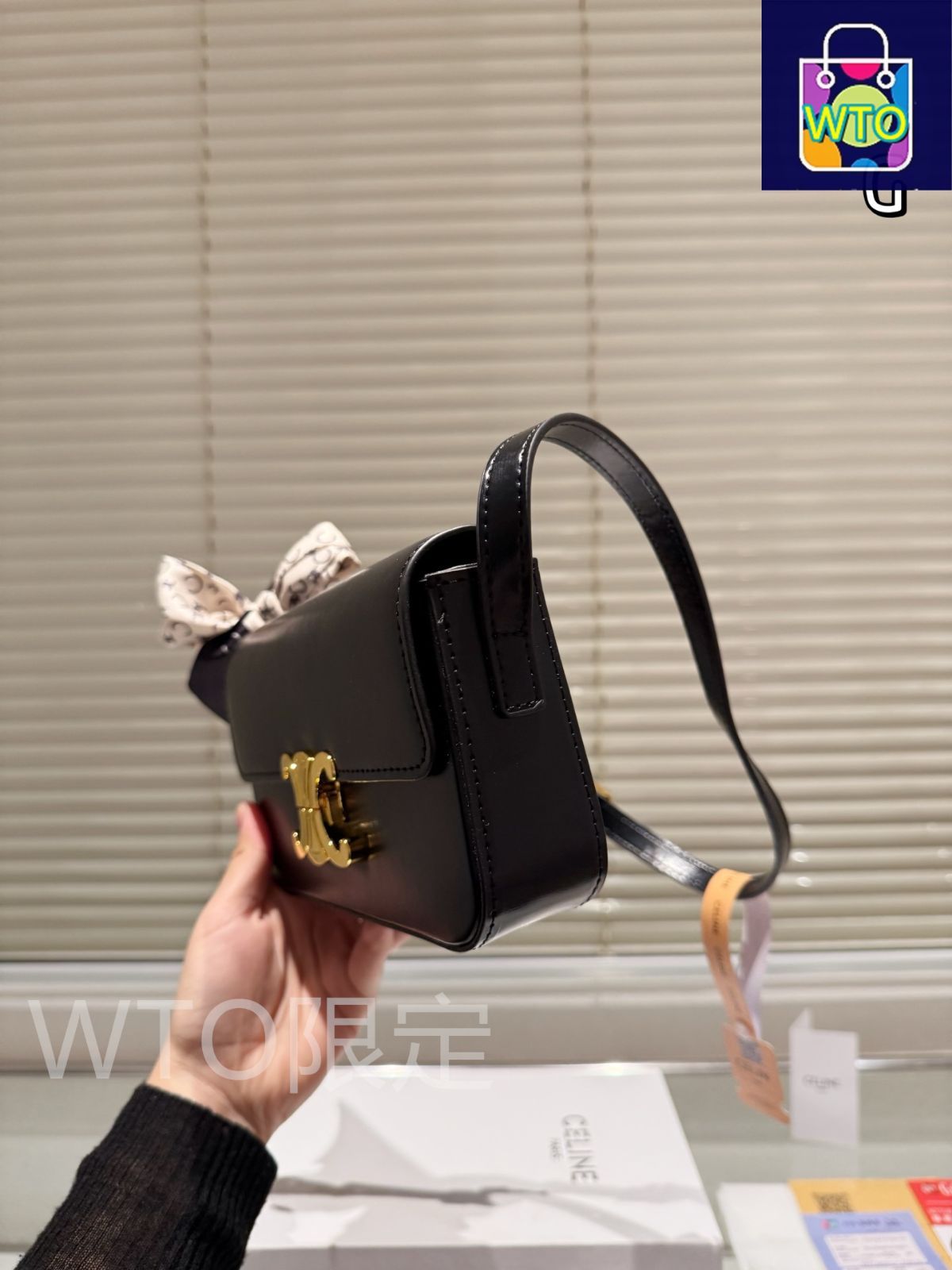 【直営セール】CELINE（セリーヌ）ショルダーバッグ トリオンフ Celine] トリオンフ ショルダーバッグ - ギフトボックス付き