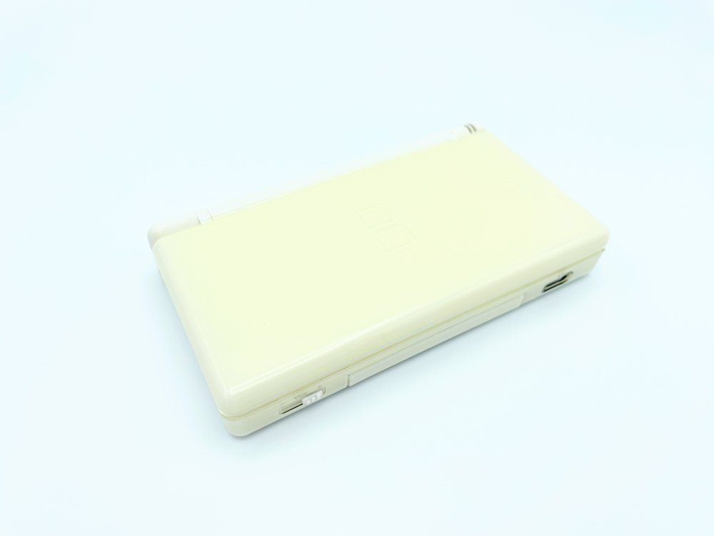 中古 ニンテンドーDS Lite クリスタルホワイト【メーカー生産終了】 [video game]