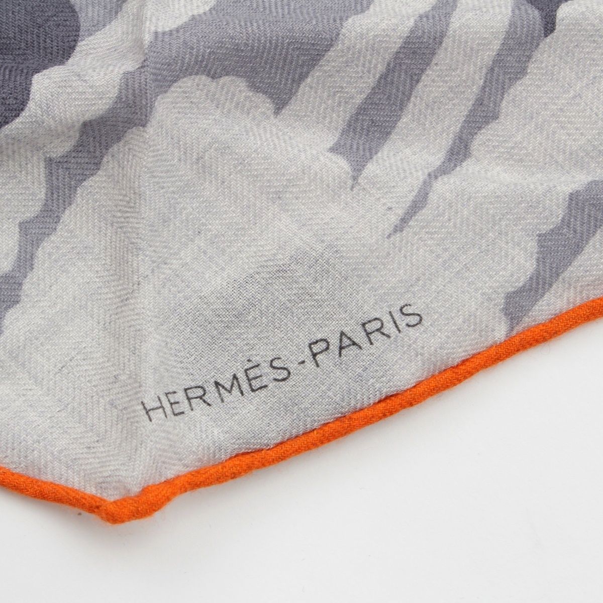 HERMES エルメス ロサンジュ スカーフ　ストール グレー カシミア シルク HERMES エルメス スカーフ ロザンジュ ミニ LOSANGE メンズ