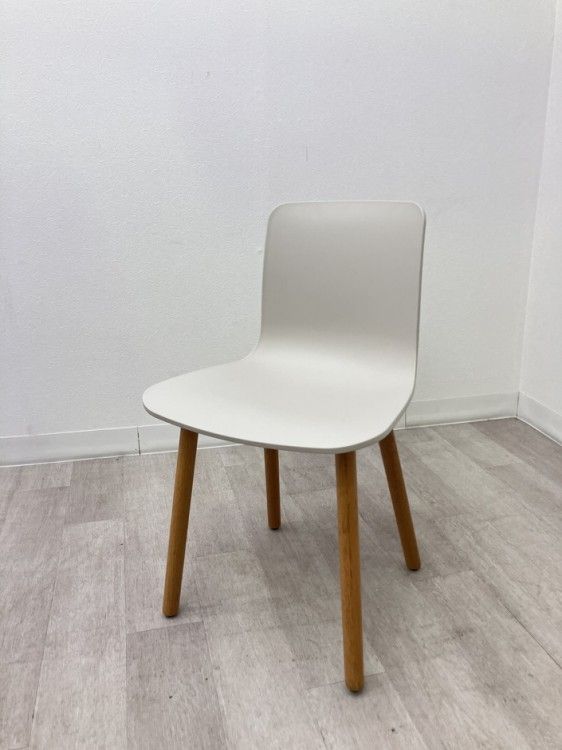 中古品】ヴィトラ HAL Wood ハルウッドチェア 44020100 ホワイト