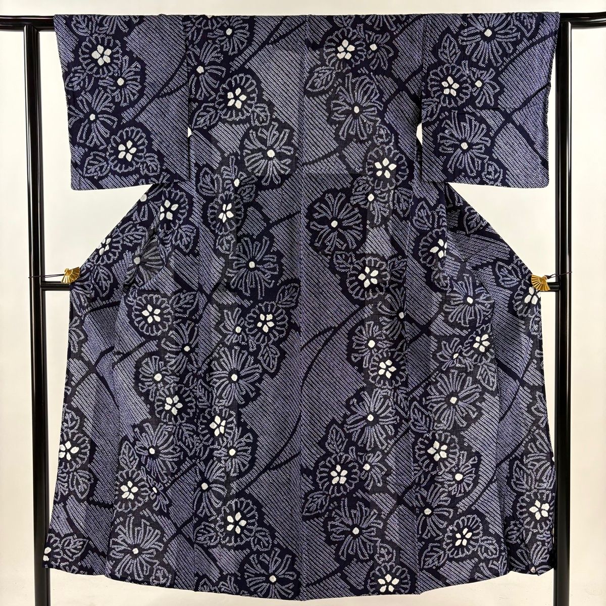 浴衣 身丈147cm 裄丈61cm S 絞り浴衣 菊 紺色 綿 名品