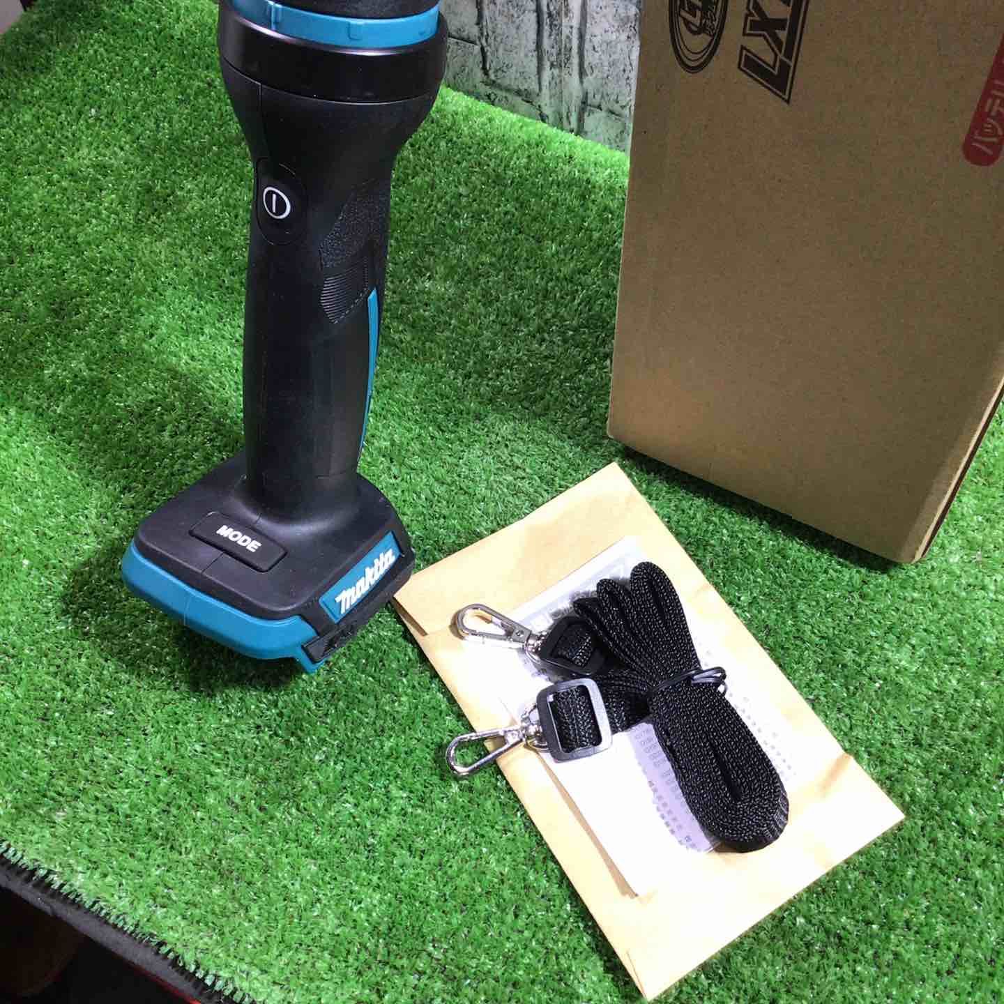 未使用品】☆マキタ(makita) コードレスLEDライト ML818【川口店