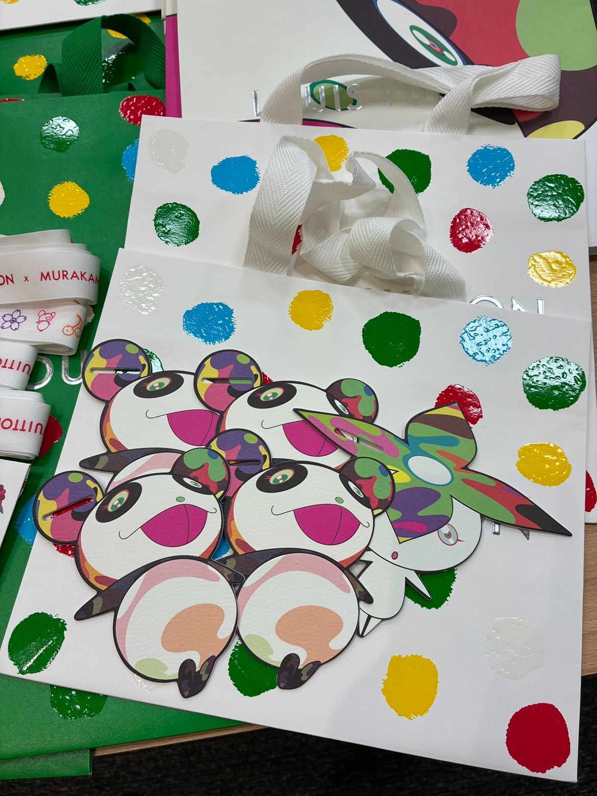 2025|9|25まで LOUISVUITTON ルイヴィトン 現行 ショッパー ショップ袋 リボン 等大量 おまとめ 草間彌生 パンダ 村上隆 MK10902 SKLAD-KIRPICHA_RU