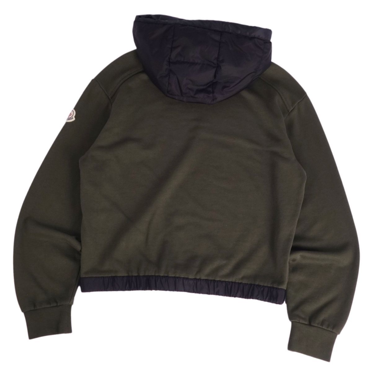 極美品】モンクレール スウェット 極美品］モンクレール ワンポイント