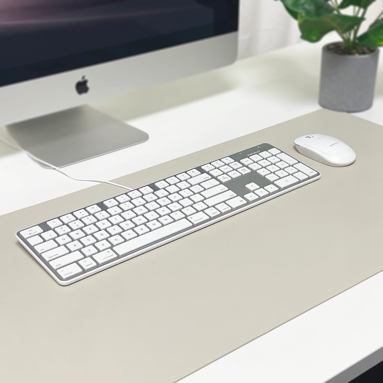Apple iMac シルバー キーボード付き M1チップ搭載の24インチiMac