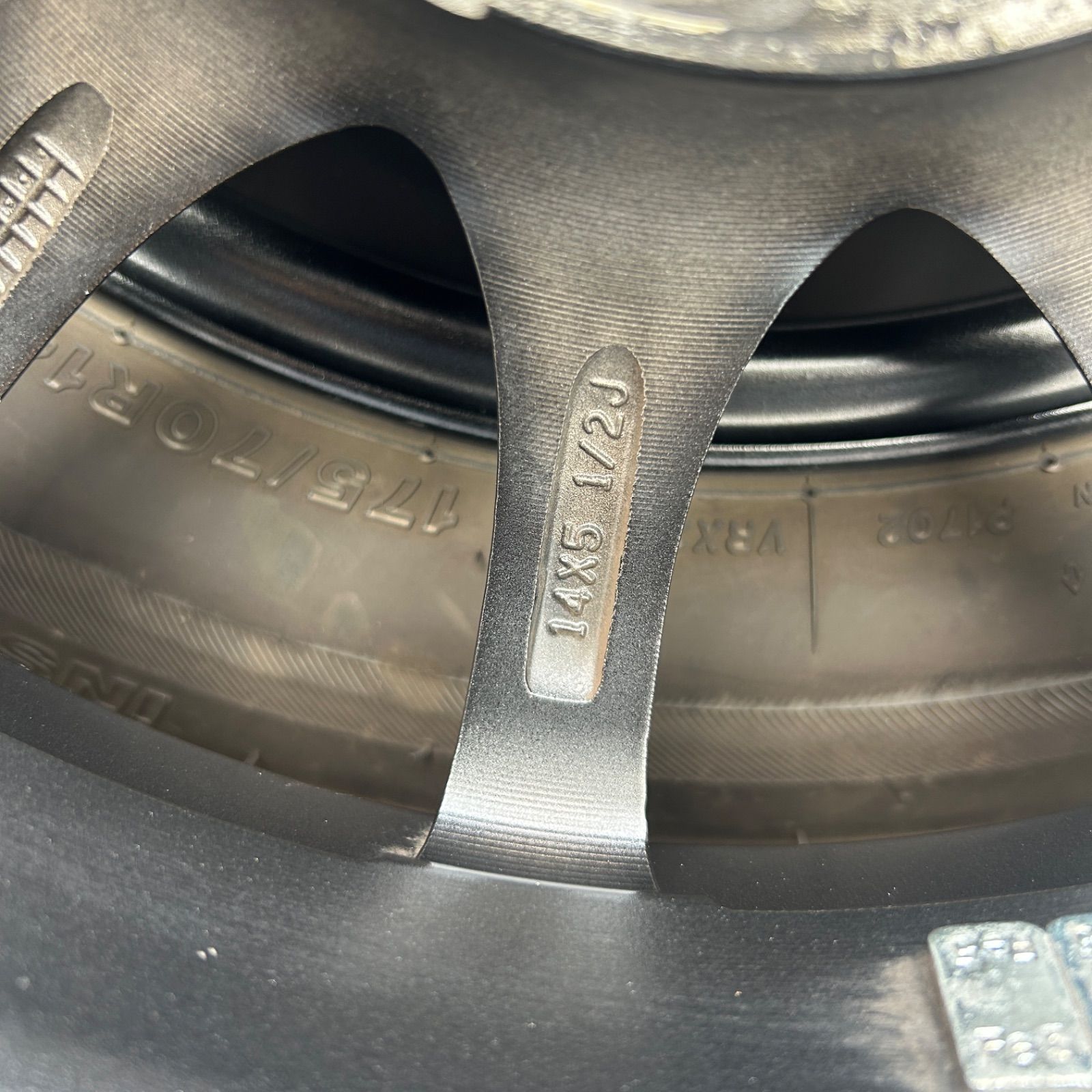  愛知県発 ブリヂストン BLIZZAK VRX 2 ブリザック スタッドレスタイヤ 175 70 R 14 アルミホイールセット 5 1 J 4 100 ラクルモーター館 14インチ タイヤ ホイールセット