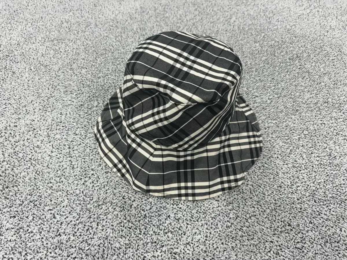 バーバリー Burberry ノバチェック リバーシブルバケットハット