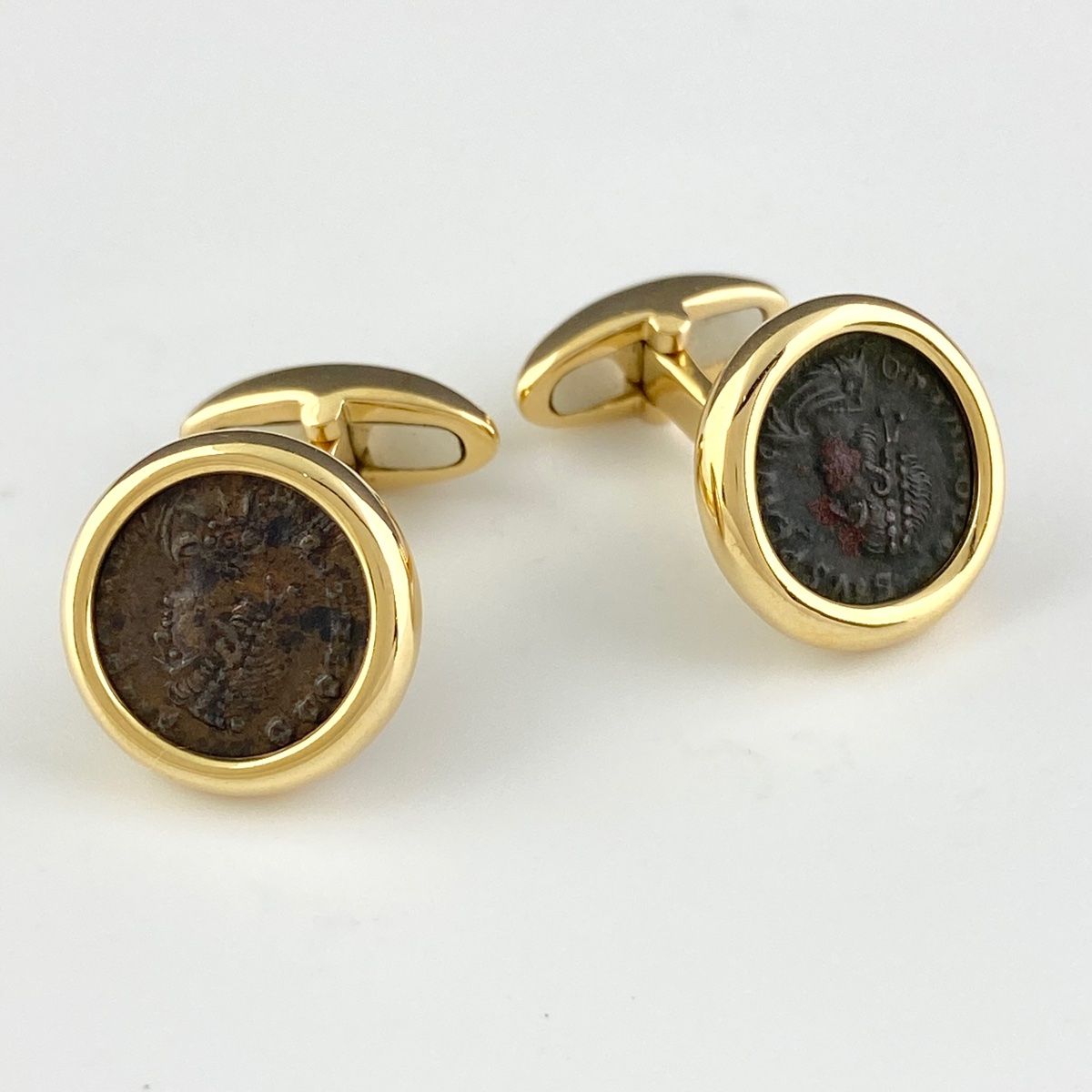 希少 ブルガリ BVLGARI モネーテ カフス イエローゴールド メンズ BVLGARI - ブルガリ カフス美品 モネーテ(アクセ)の通販 by ブラン