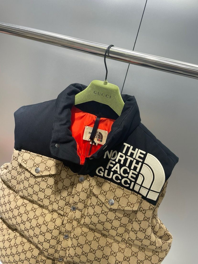 新品】The North Fac×Gucci ダウンベスト｜本日限定特価｜新品未