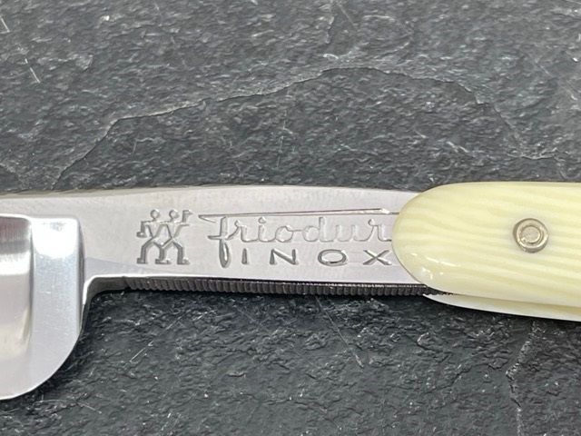 西洋剃刀　ヘンケル　ゾーリンゲン472 西洋剃刀 【未使用保管品】 J.A HENCKELS SOLINGEN ヘンケル
