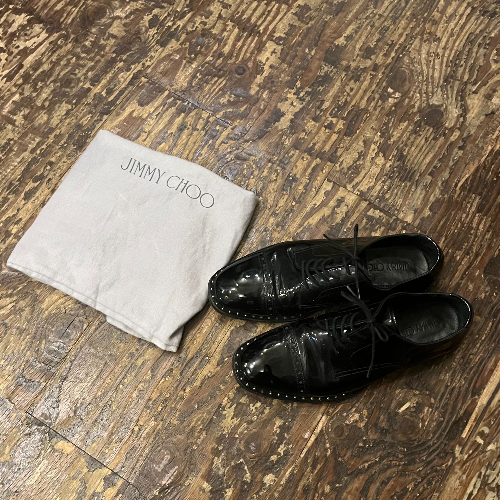 【JIMMY CHOO】39 エナメルパンプス　黒　シンプル JIMMY CHOO】39 エナメルパンプス 黒 シンプル JIMMY CHOO（ジミー