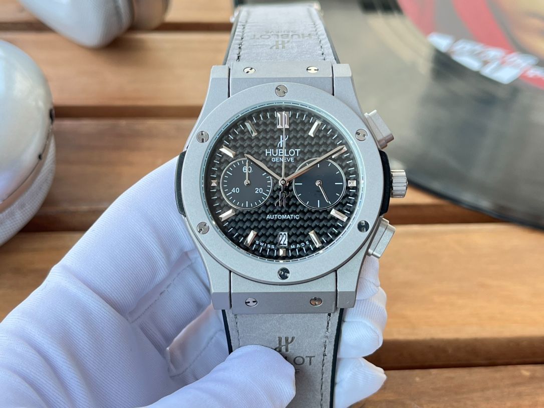 ご購入大歓迎です 新品 HUBLOT腕時計 未使用 自動巻き｜本日限定