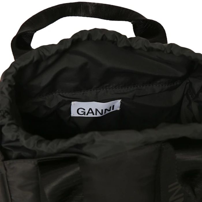 ♪7日以内にお届け☆GANNI☆ リサイクルテックスモールトート - メルカリ 