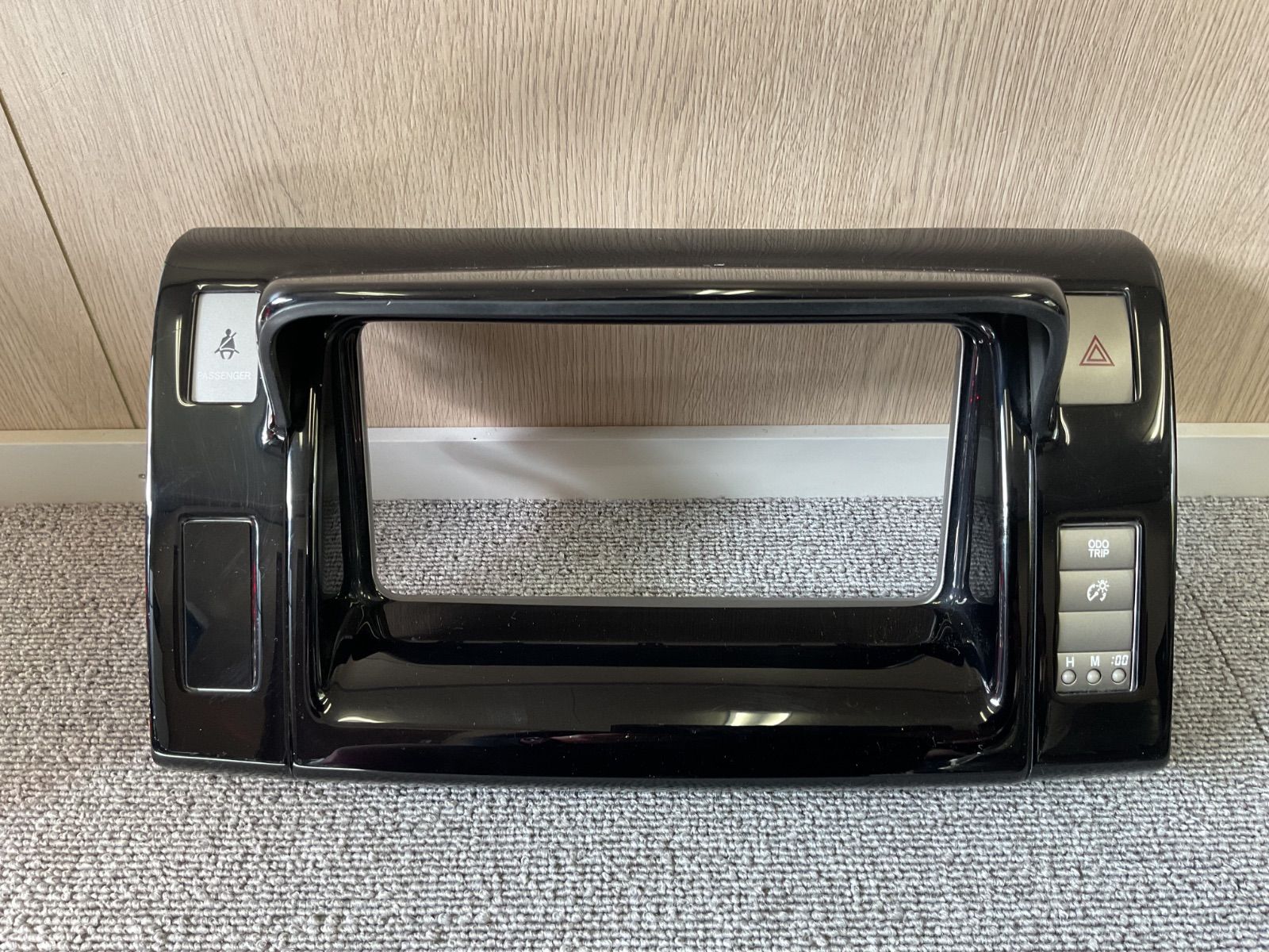 トヨタ エスティマ ACR50　オーディオパネル ７インチ