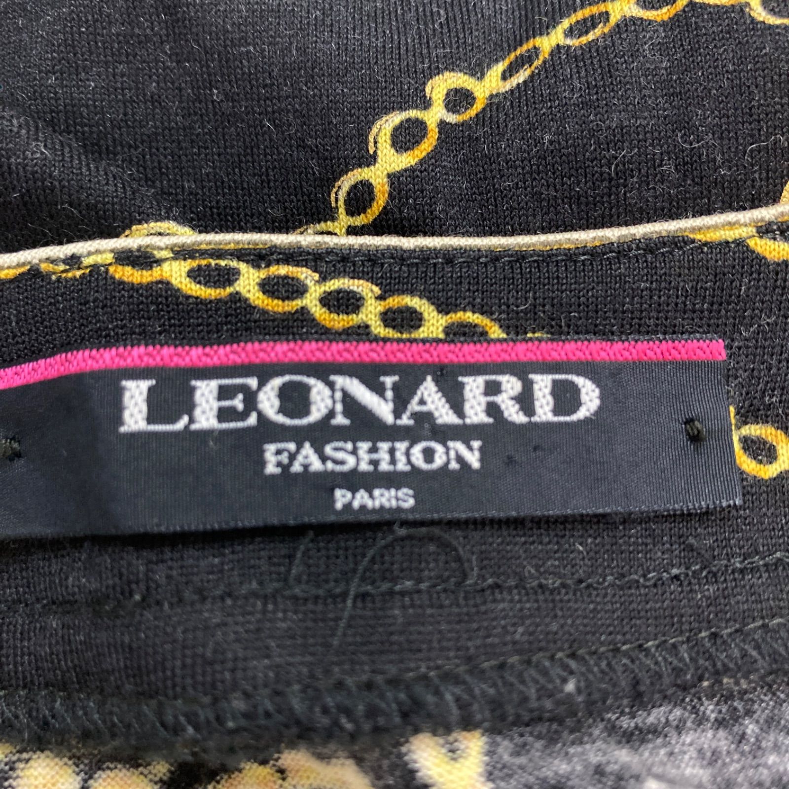 極美品　LEONARD トップス 極美品 LEONARD 花柄カットソー 上質ツヤ感 ボタニカル 日本製 L