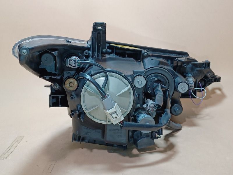 コーティング済 エスティマ AHR20W 左ヘッドランプ・ヘッドライト X  