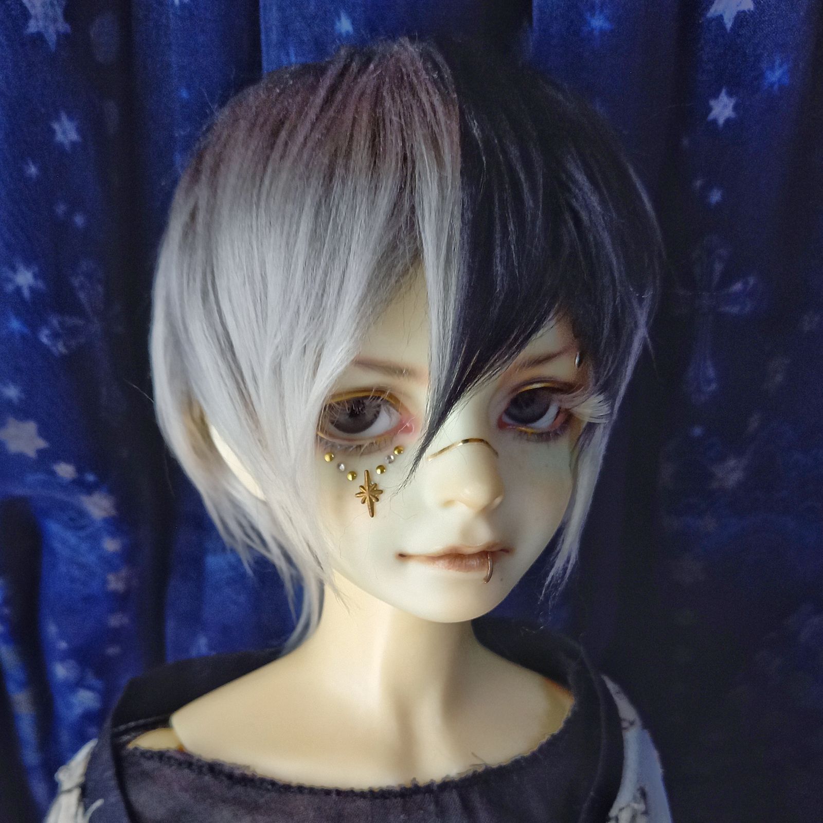 □ボアウィッグ シルバー×黒□ SD,DDサイズ ドールウィッグ - メルカリ