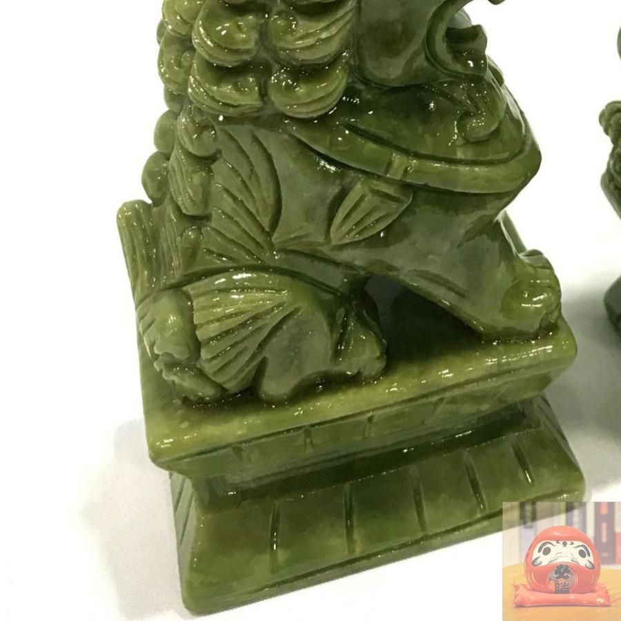 獅子置物 翡翠 新品未使用】獅子 狛犬 シーサー 翡翠 天然石 置物 オブジェ