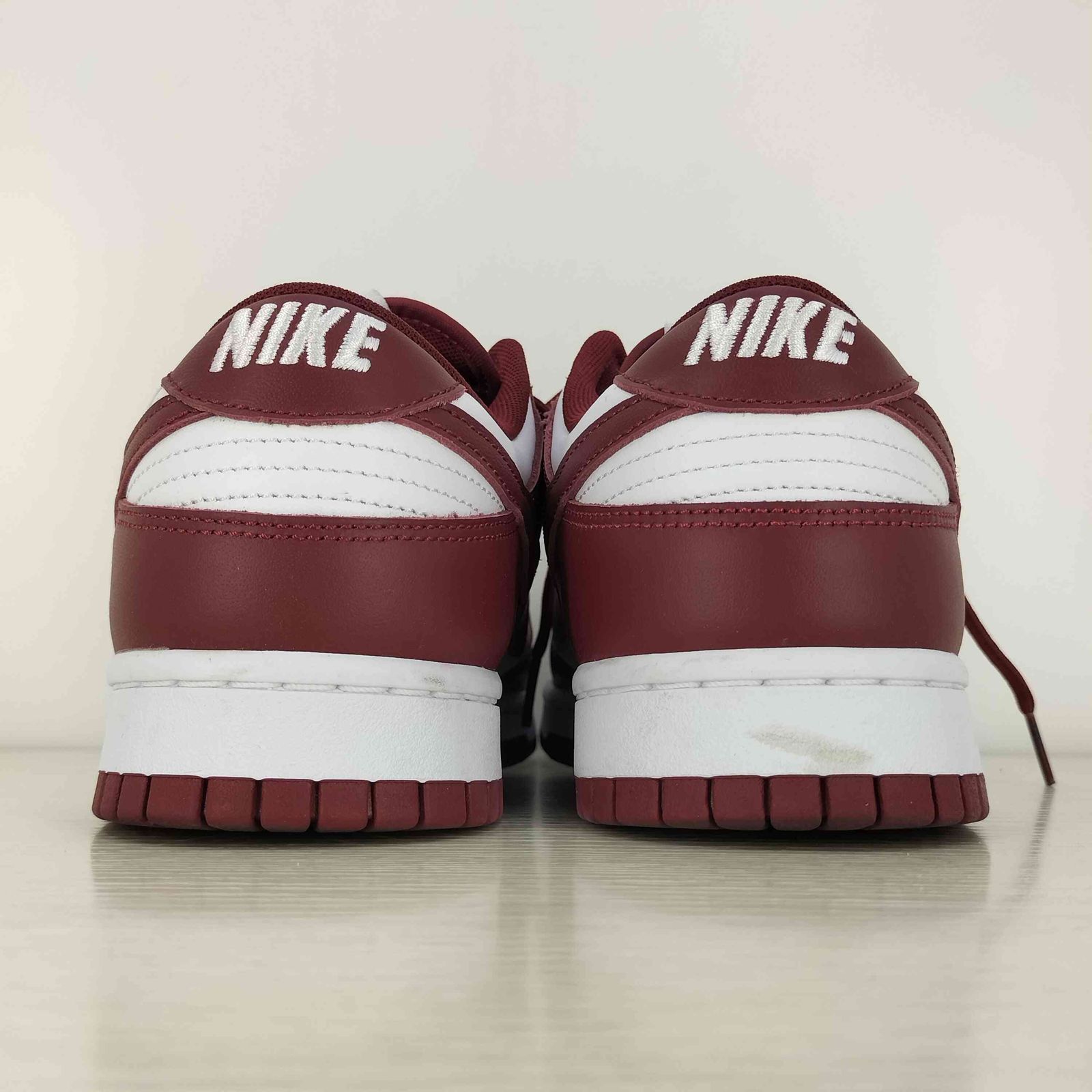 ナイキ NIKE