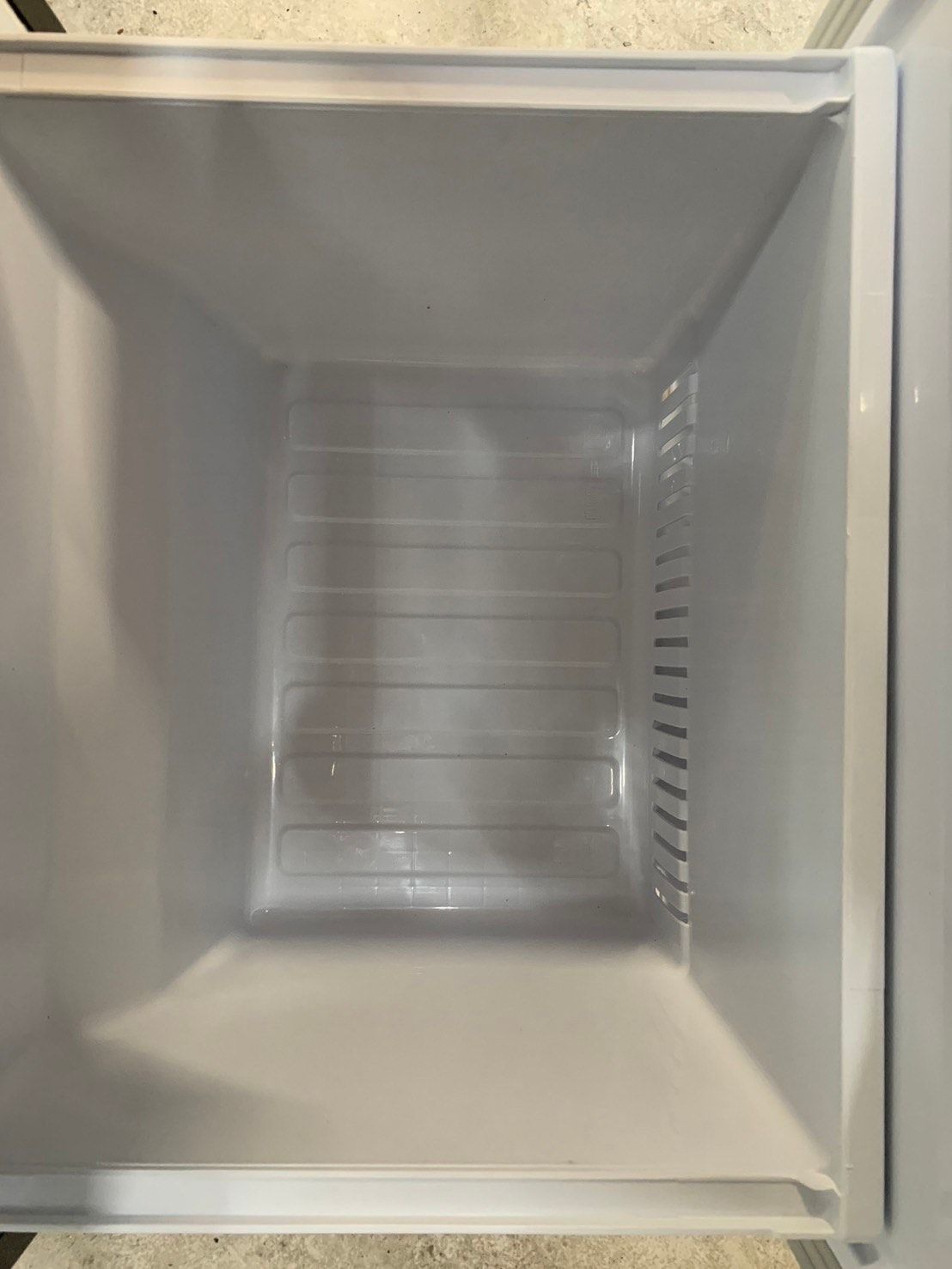 大阪送料無料☆3か月保障付き☆冷蔵庫☆2020年☆三菱☆2ドア☆MR-P15E