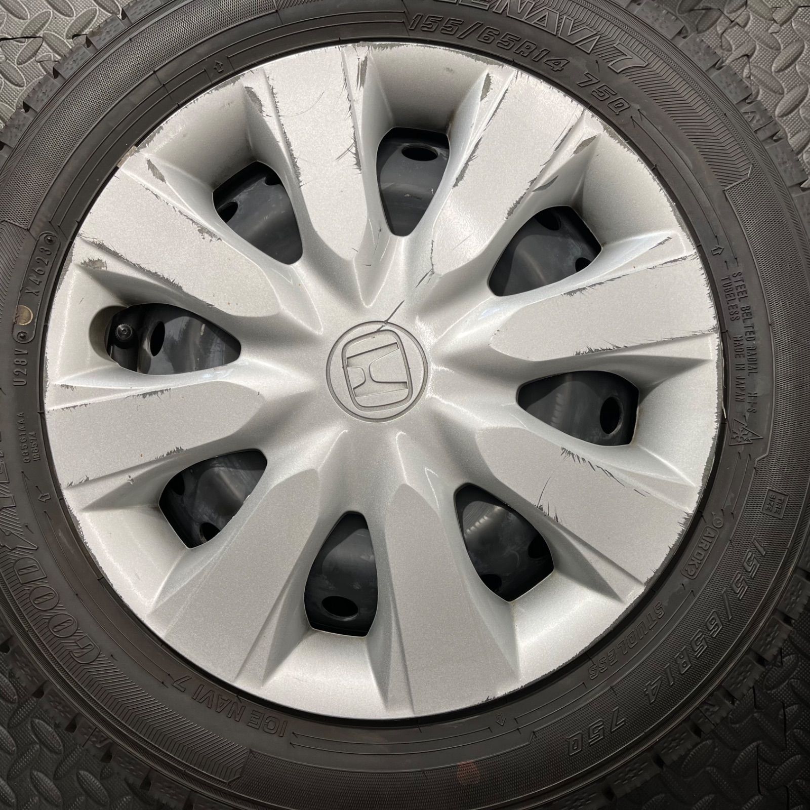 23年 155 65R14 グッドイヤー アイスナビ7 ホンダ JF1 N-BOX N-WGN N-ONE スタッドレスタイヤ TRITUETUBI_COM