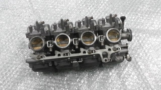 バリオス ZR250A-067xxx の キャブレター:#1689729547 - メルカリ