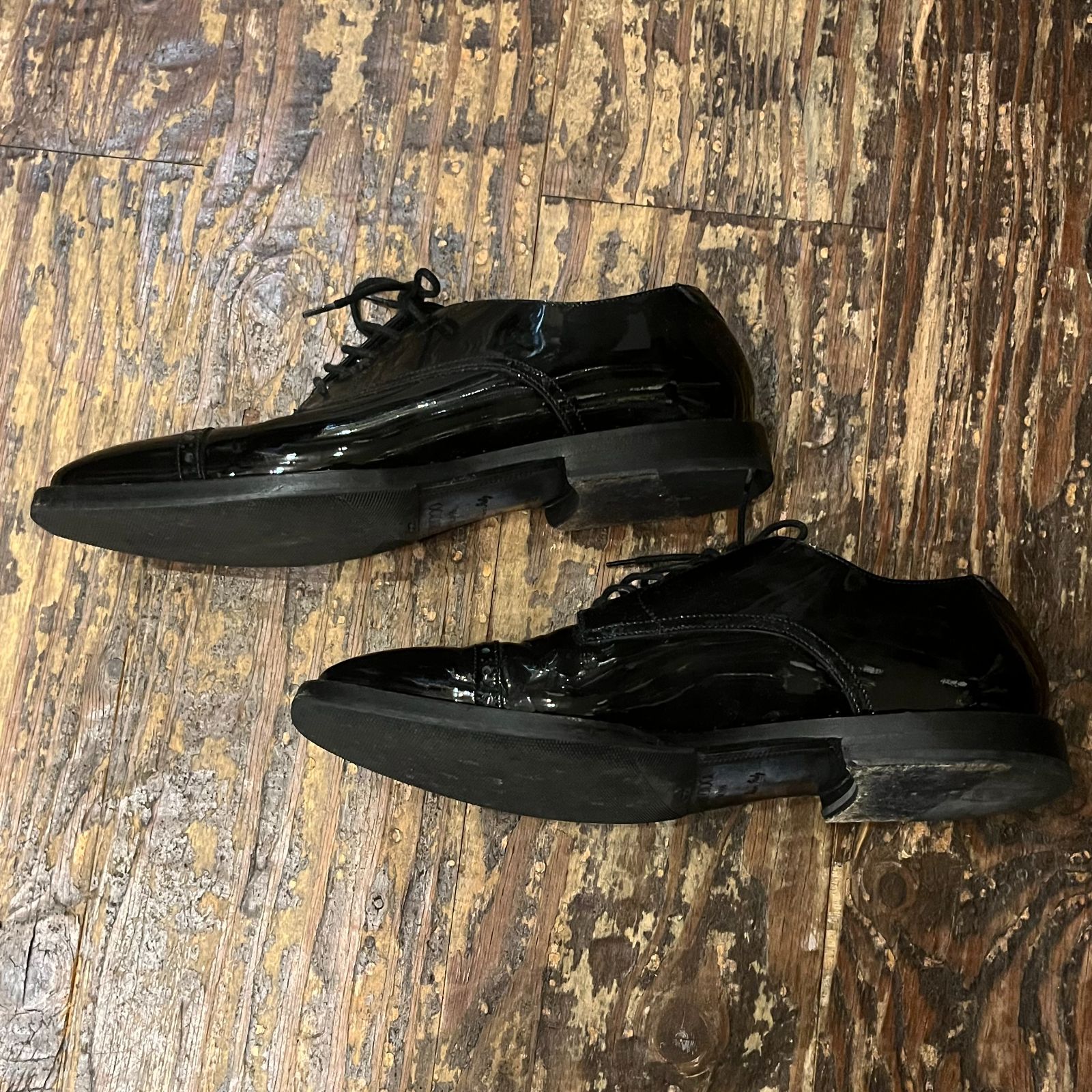 ジミーチュウ ブラックエナメルサンダル （JIMMY CHOO(ジミー