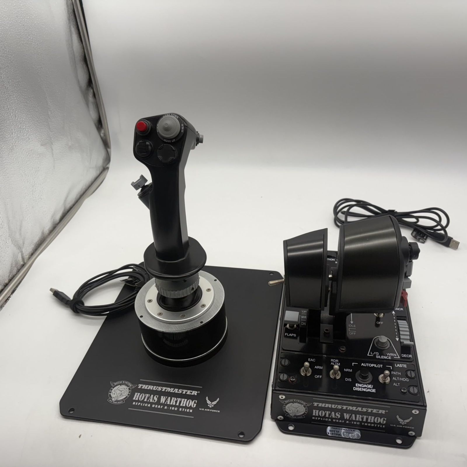 Thrustmaster HOTAS Warthog セット HOTAS WARTHOG | Thrustmaster