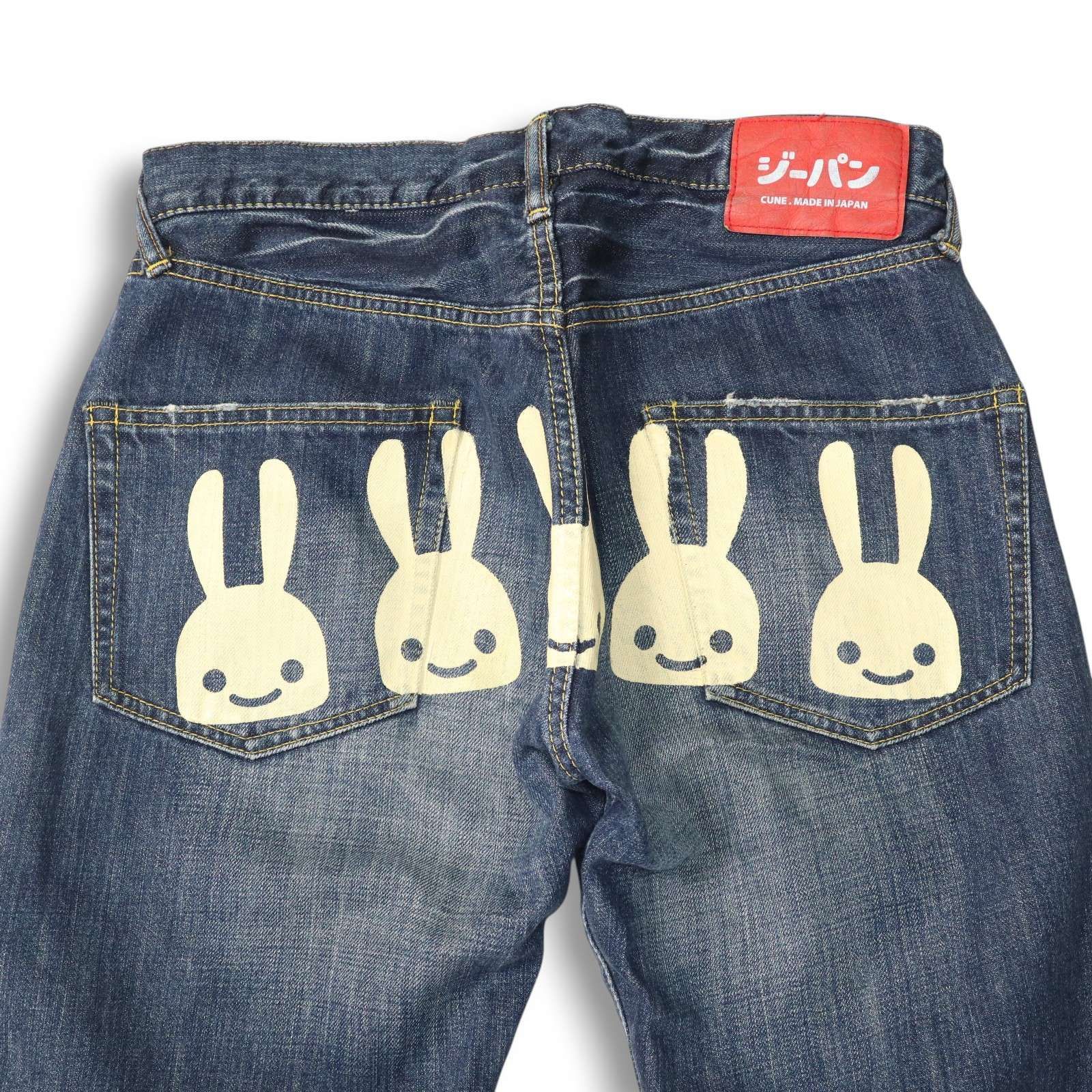 【古着】CUNE 5連うさぎ ペイントジーンズ キューデニムパンツ32 古着】CUNE 5連うさぎ ペイントジーンズ キューデニムパンツ32