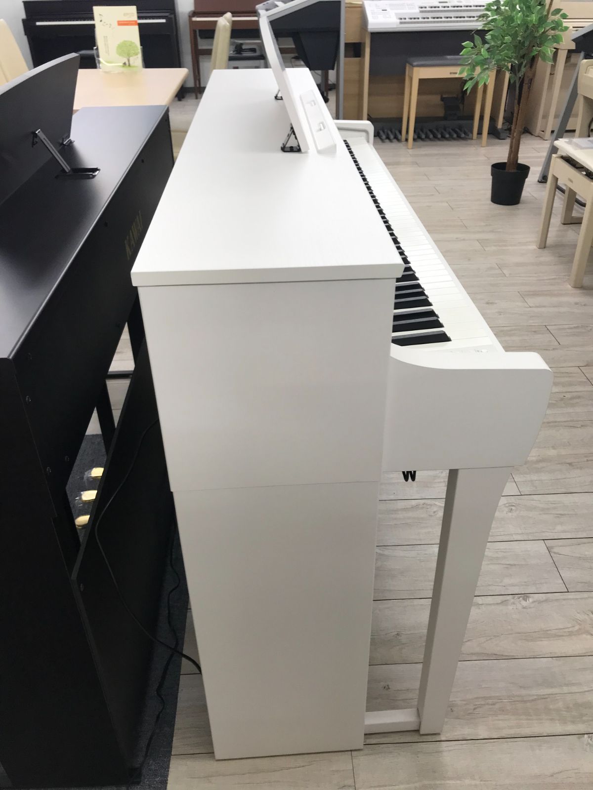 ☆68355【電子ピアノ】YAMAHA SCLP7350WH 21年製 - メルカリ