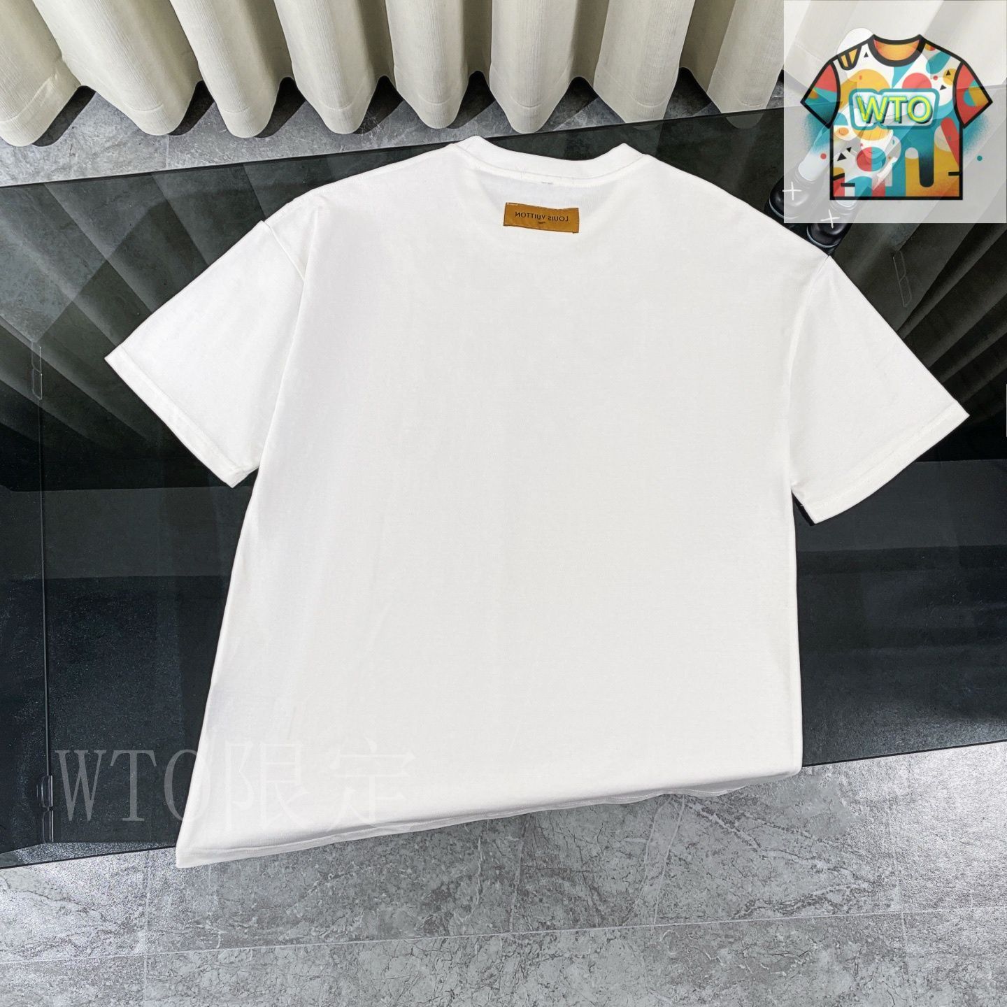 LOUIS VUITTON 2025年製極美品モノグラム ポケットTシャツ S LOUIS VUITTON 2025年製極美品モノグラム ポケットTシャツ S