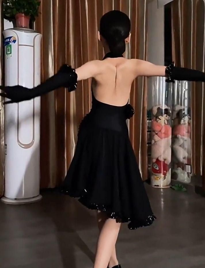 ダンスウェア ラテンダンス