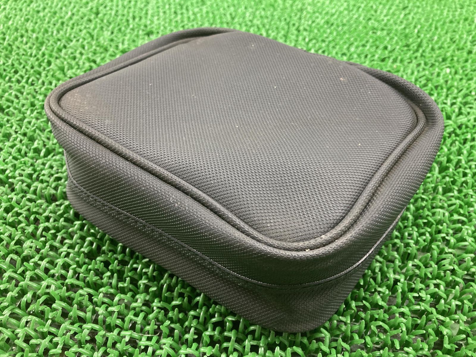 DトラッカーX リアポーチ LX250V-A02*** カワサキ 純正 中古 バイク 部品 2008年式外し LX250V 車載工具入れ 破れ無し 品薄 希少品