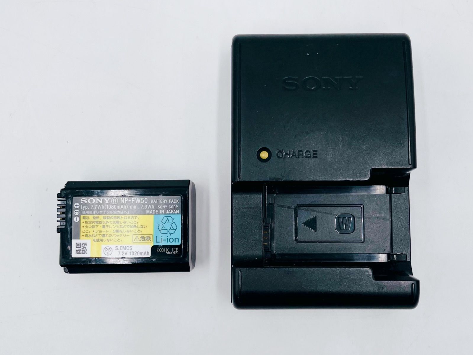 ブラック ミラーレス一眼カメラ