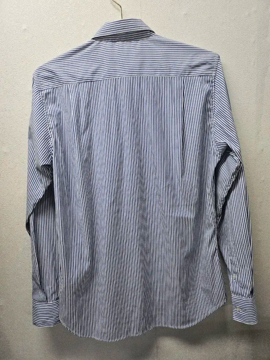 ストライプ シャツ