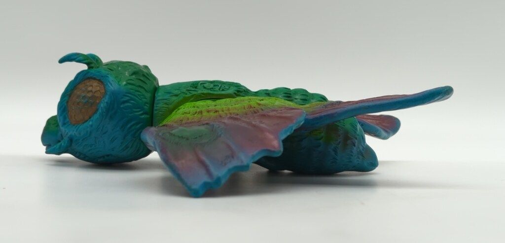 ブルマァク モスラ ブルマァクの「モスラ」が劇中をイメージした「オリジナルカラー」で