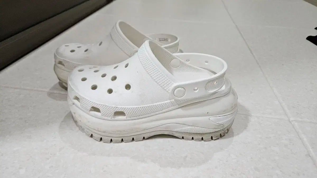 crocs クロックス メガクラッシュ 240