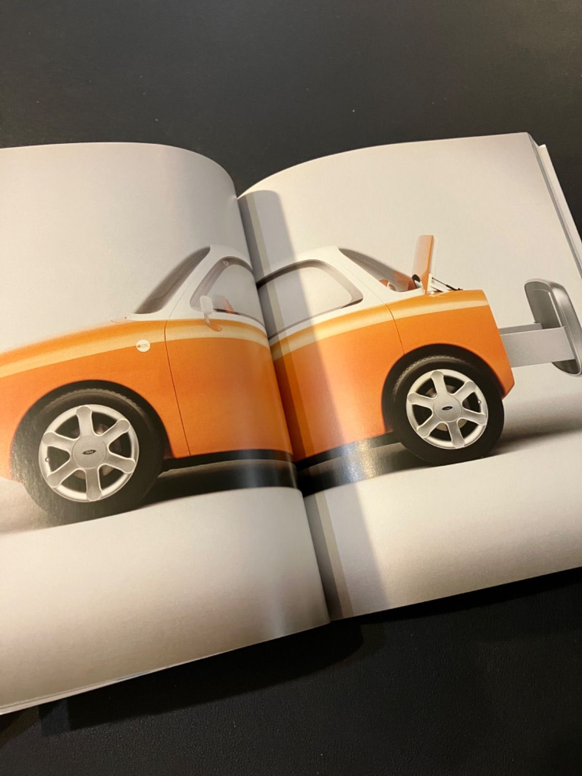 Marc Newson マーク・ニューソン　作品集 マーク・ニューソン 作品集 Marc Newson - メルカリ