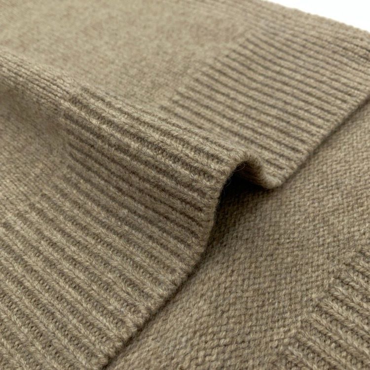 未使用品 LOHEN ローヘン スクエアカットスリーブハイネックニット