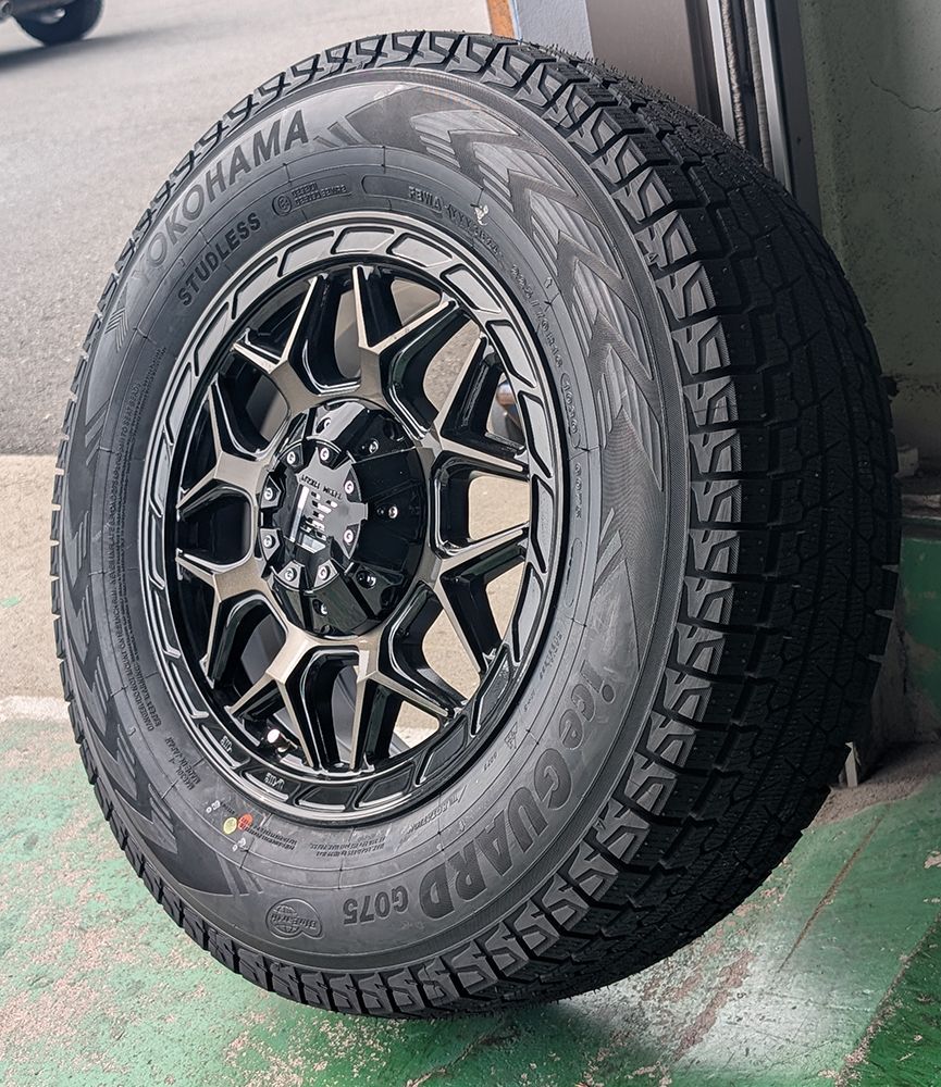 国産スタッドレス LEXXEL InFerno 200系ハイエース レジアスエース ヨコハマ アイスガードG075 215 65R16 LT 車検対応
