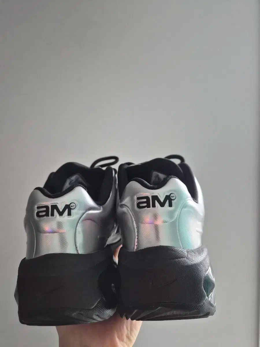 NIKE ナイキ AM シルバー 黒 スニーカー