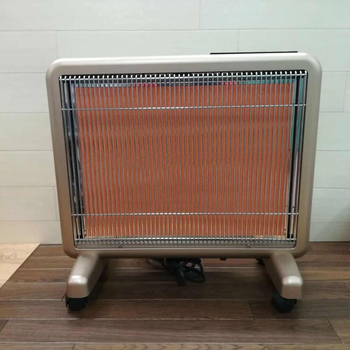 遠赤外線暖房器 N700L-GR サンルミエ・ エクセラ7（セブン） 【公式通販】