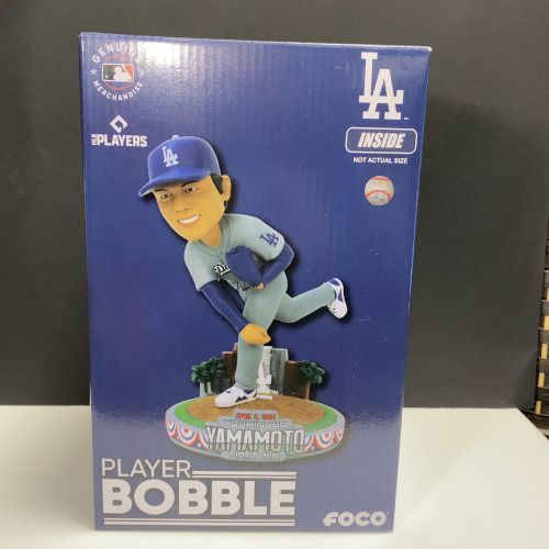 山本由伸 ボブルヘッド MLB 初勝利 ２１８個限定品　特別レア　２０ｃｍ 山本由伸 ボブルヘッド MLB 初勝利 218個限定品 特別レア