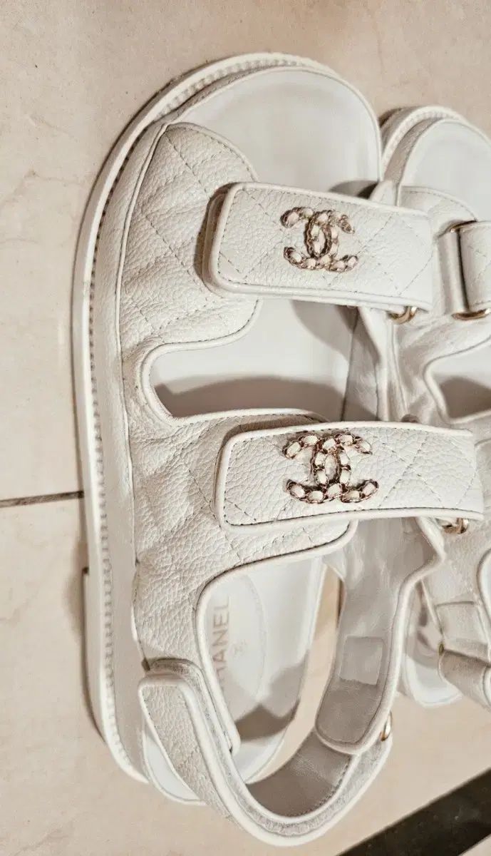 CHANEL